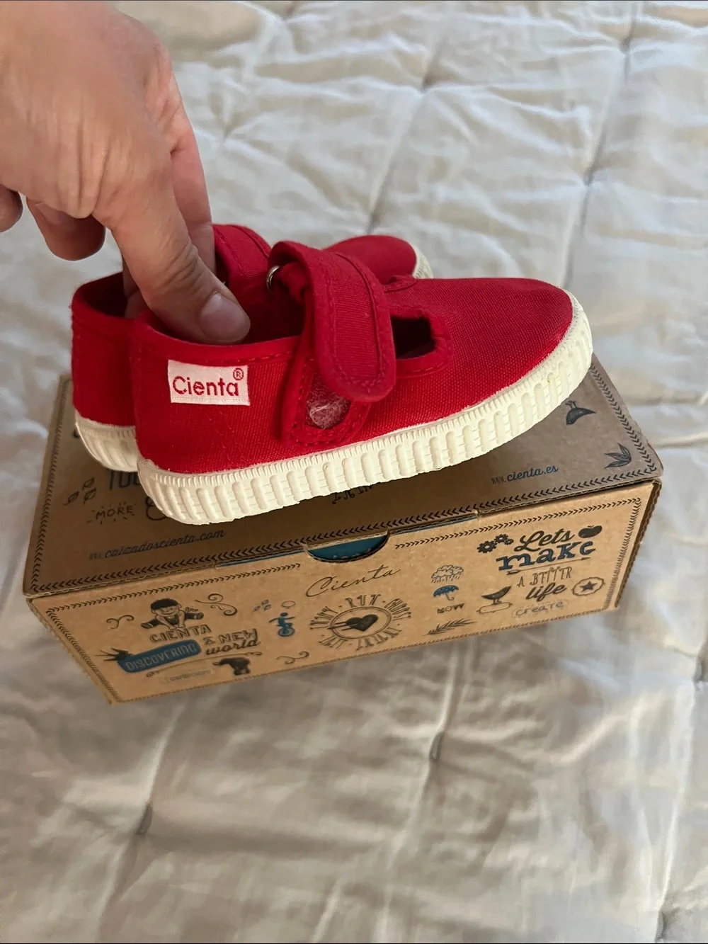 Cienta Kids Red Canvas Mary Jane Shoes